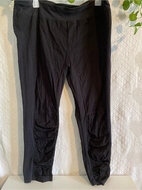 Wearables Black Cotton Blend Top with Stretch